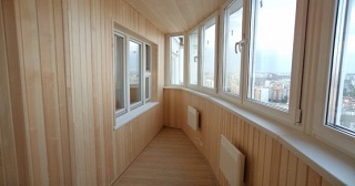 Отделка, остекление, утепление балконов в Амурске от 209 руб. м/2.